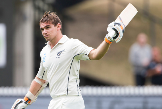 Tom Latham bows out for 177 (PHOTOSPORT)