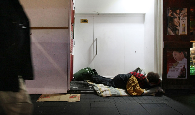 Beggars are becoming a growing problem in New Zealand (NZME.)