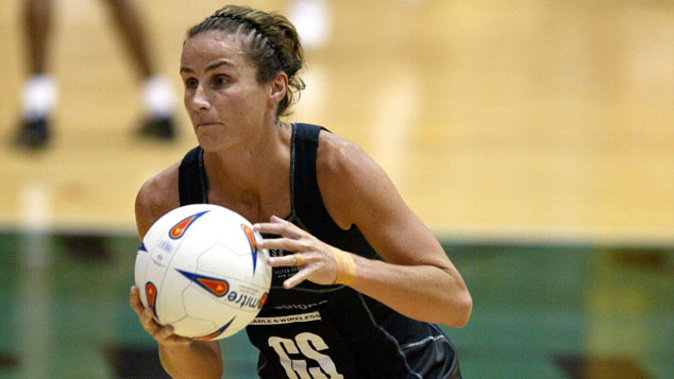 Former Silver Ferns shooter Tania Dalton is fighting for her life in Auckland Hospital after suffering a ruptured artery. (Photosport)