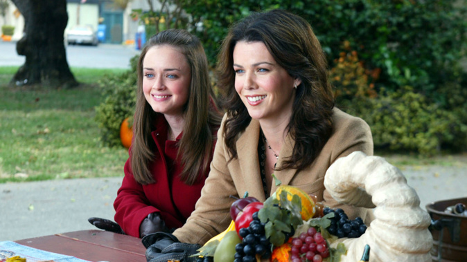 Lauren Graham and Alexis Bledel as Lorelai Gilmore and her daughter Rory. (Getty)