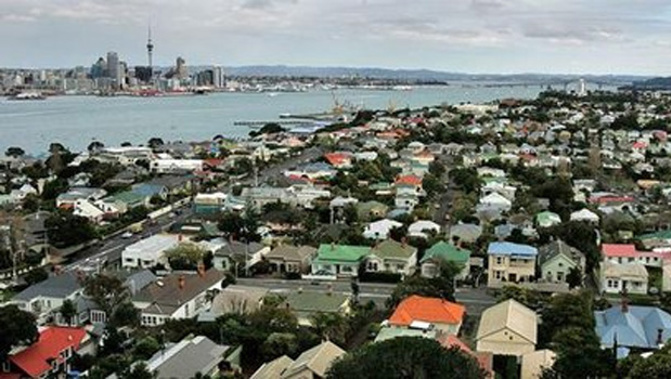 New Zealand's median house price rose 10 per cent to a new record in March, reflecting a lift in the number of higher value properties sold, according to the Real Estate Institute. (NZ Herald)