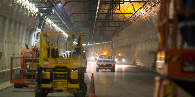 Inside the Waterview Tunnel under construction (NZH).