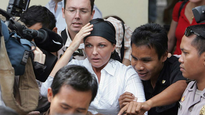 Schappelle Corby makes her way through a media scrum (Photo\Getty Images)