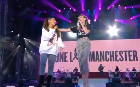 Ariana Grande and Miley Cyrus sang Crowded House's 'Don't Dream it's Over' at the One Love Manchester concert.