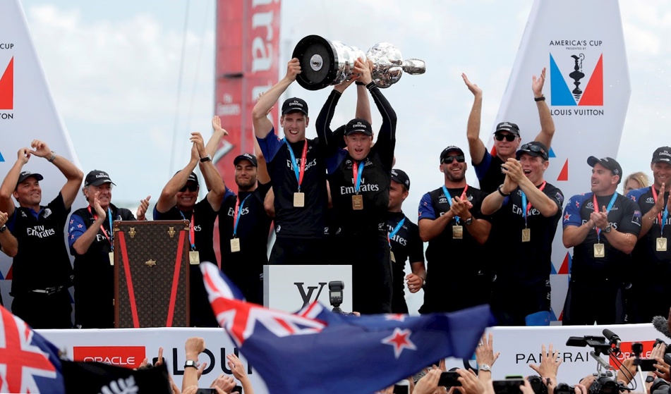 PHOTOS Team New Zealand WIN the America's Cup PHOTOS Team New Zealand WIN the America's Cup