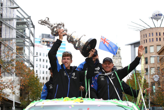 A sea of people have flooded into Auckland's CBD to welcome Team New Zealand. Photo / Greg Bowker.