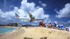 The area is well known to have the aircrafts fly low over the beach (Getty Images).
