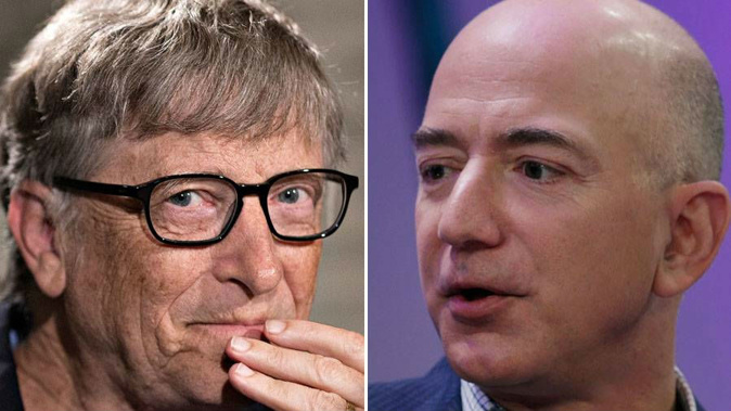 Bill Gates, left, and Jeff Bezos. (Photos / AP)