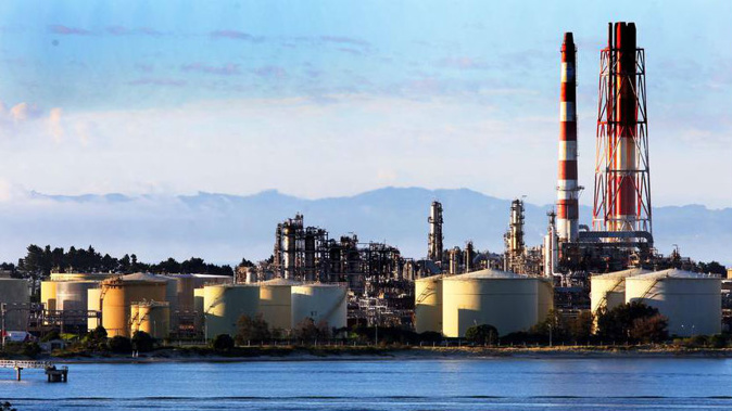 Refiningh NZ used Facebook last Thursday to advise that it had problems with its pipleline (Photo / NZ Herald)
