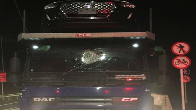 Police are calling for information after rocks and a pallet were thrown at vehicles on the Kapiti Expressway in the middle of the night. (Photo: Facebook)