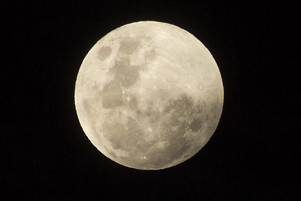 The eclipse begins in Carterton (Jan Abernethy)