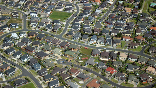 Bryan Thomson :  Fast , simple way  of working out the property market