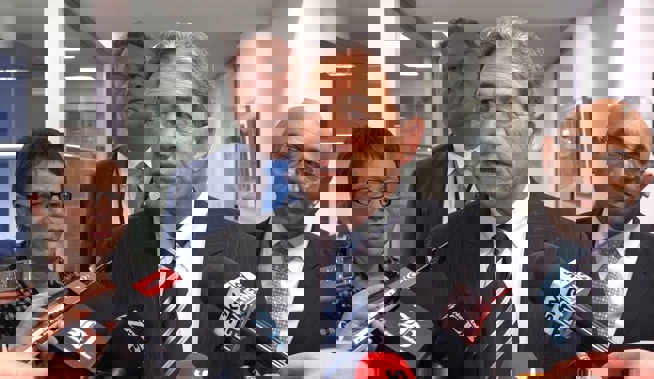 Over the past 24 hours it seems the contractions been occurring every few seconds. (Photo \ NZ Herald)