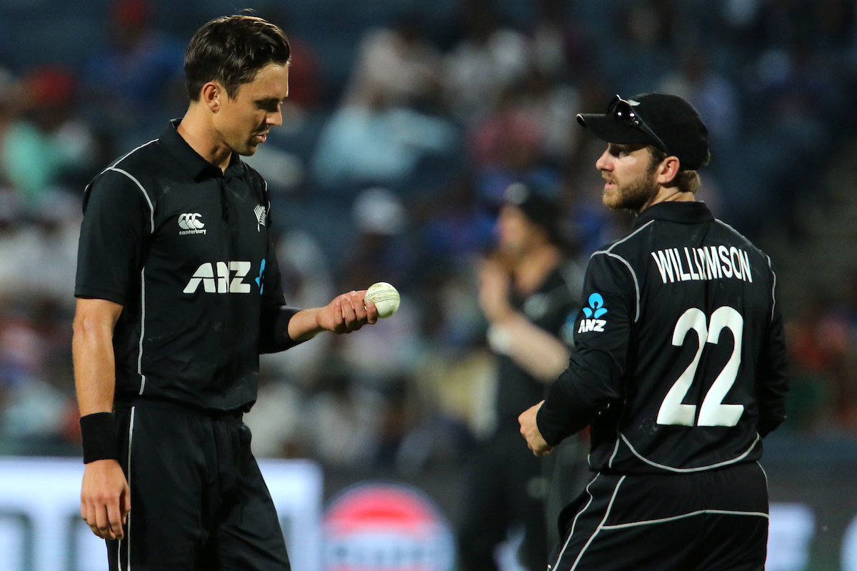 Kane Williamson and Trent Boult during this morning's loss to India. (Photo \ Photosport)