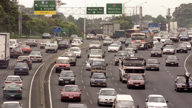 Labour plan on introducing an Auckland fuel tax to help pay for transport projects in the city. (Photo \ Getty Images)