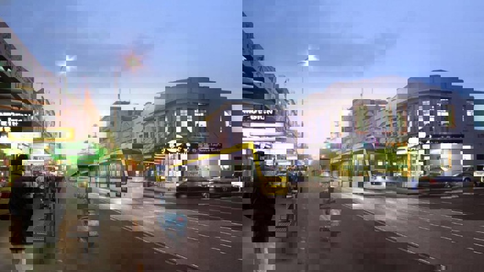 An Auckland Transport artist impression of light rail on Dominion Road. Photo / Supplied