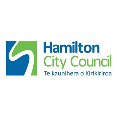 Hamilton City Councillor Mark Bunting has apologised for an inappropriate joke.