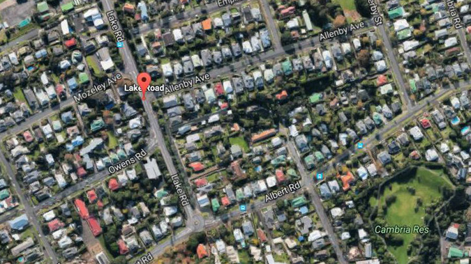 A truck has crashed into a power pole on the corner of Lake Rd and Allenby Ave in Devonport. (Photo / Google)