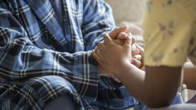 Rest home caregiver (Photo \ Getty images)