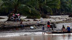 Floods across the Philippines from tropical storm Tembin have killed over 200 people. (Photo: Getty Images)