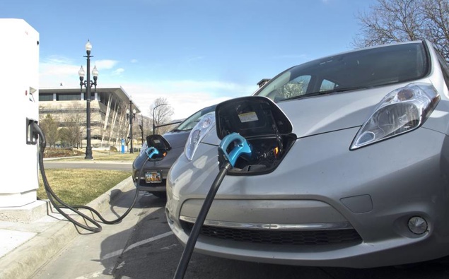 feebate-scheme-electric-car-rebates-will-be-paused-if-money-runs-out