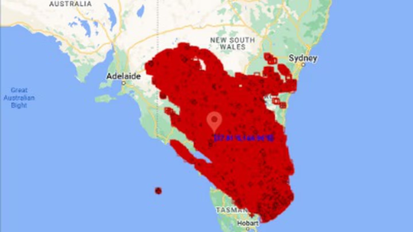 About 544,000 lightning strikes were recorded within a 600km radius of Melbourne between 9am and 9pm local time yesterday. Photo / Weatherzone