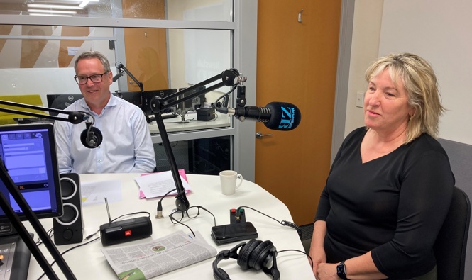 Hutt Valley Chamber of Commerce CEO Patrick McKibbin and Tommy's Real Estate sales director Nicki Cruickshank. Image / Newstalk ZB