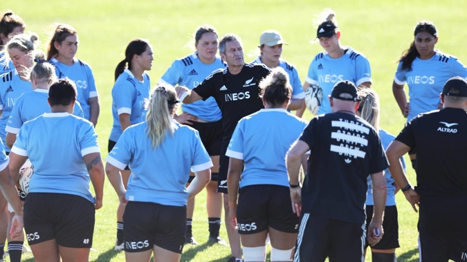 Wayne Smith and the Black Ferns during a training session. (Photo / Photosport)