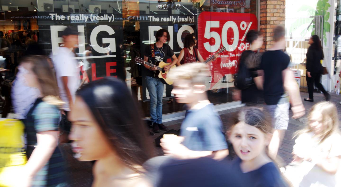 PriceSpy says while fewer shoppers intend to turn out, the average amount they plan to spend is up. Photo / Paul Taylor