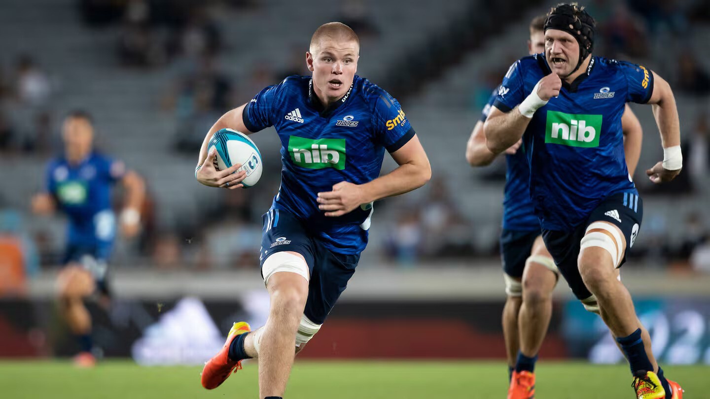 Anton Segner extends Super Rugby contract to 2027