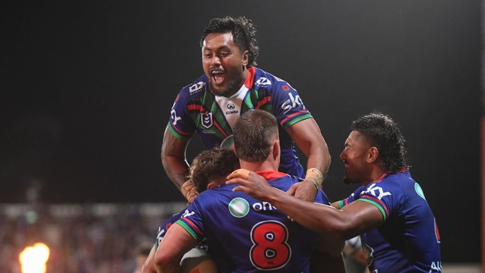 The Warriors celebrate Jackson Ford's try against the Newcastle Knights in Christchurch. Photo / Photosport