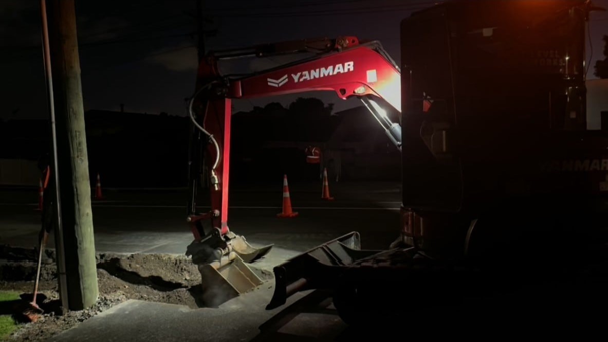 Watch: 'Ripping up concrete' - Night digger keeps Auckland residents awake for weeks