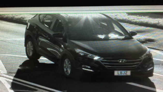 Police are also looking to locate two vehicles which are believed to be linked to the shooting. (Photo: NZ police)