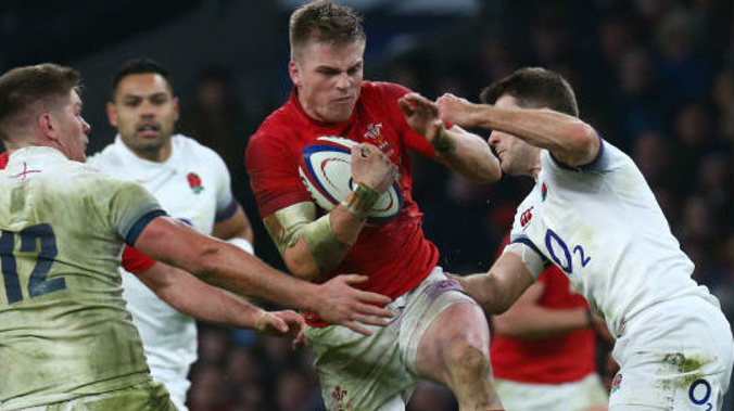 Gareth Anscombe in action for Wales against England at Twickenham. (Photo \ Getty Images)