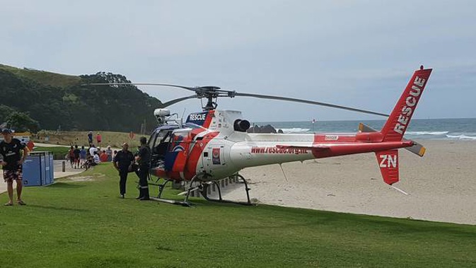 Emergency services are looking for a paraglider at Mount Maunganui. (Photo / Andrew Warner)