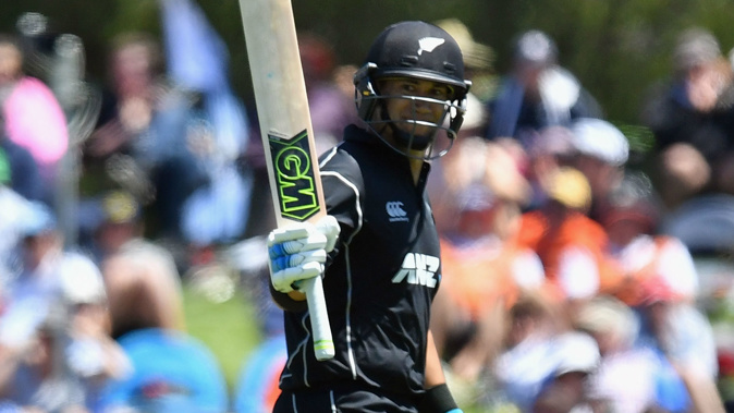 Ross Taylor needs 37 runs to score 7000 in ODI cricket. (Photo \ Getty Images)
