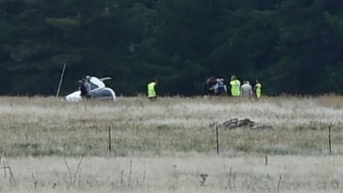 Police were called to the scene of a helicopter crash at 11.28am this morning. (Photo / Gregor RIchardson, Otago Daily Times)