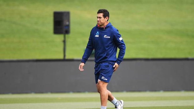 Will Ross Taylor bolster the New Zealand team for the deciding ODI against England? (Photo / photosport.nz)