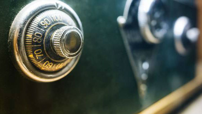 The safe was put out for collection - and contractors later found a wad of cash inside. (Photo / 123rf)