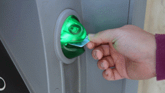 ATM credit card eftpos machine (Photo \ Getty Images)