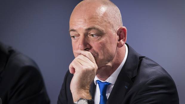 NZ dairy giant Fonterra posts loss on China writedown, CEO to go NZ dairy giant Fonterra posts loss on China writedown, CEO to go