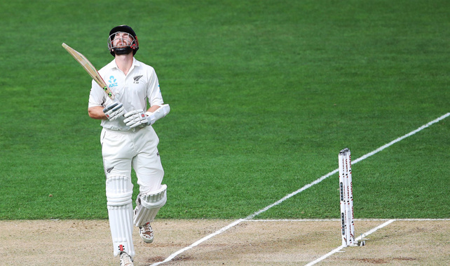 Williamson warms up on day two of the first test against England (Getty Images)