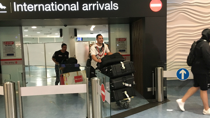 Joseph Parker arrives in Auckland after losing his fight to Anthony Joshua (Photo \ NZME)