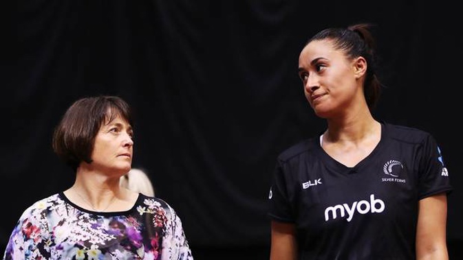 Head coach Janine Southby talks with Maria Folau of the Silver Ferns. Photo / Getty Images.