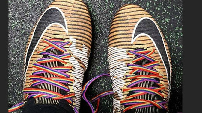Brad Weber was amongst those who put on rainbow laces last night. (Photo / Snapchat)