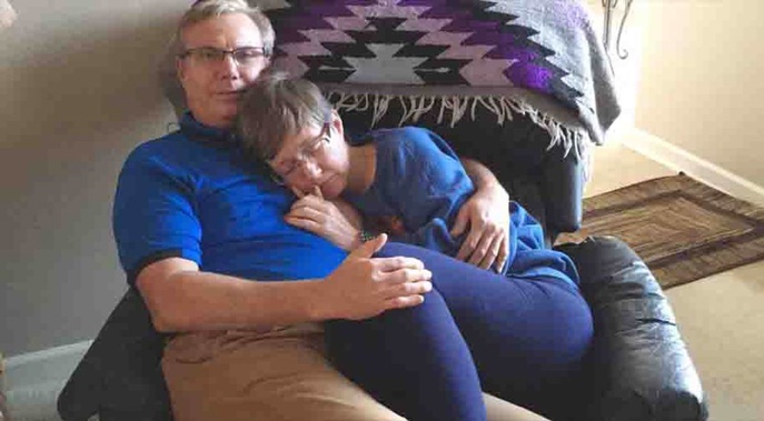 Phyllis' daughter Kelli Taylor has shared a picture of her mum and dad that is truly beautiful but filled with great sadness at the same time. (Photo / Kelli Taylor / Twitter)