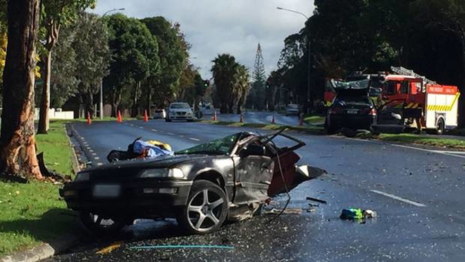 A major Auckland road is closed and multiple people are reported injured after a serious crash this morning. (Photo / Greg Bowker)