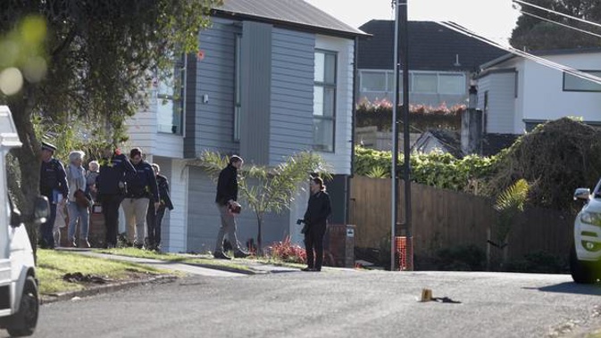 Police at the scene of the shooting in Glen Innes. (Photo / NZ Herald)