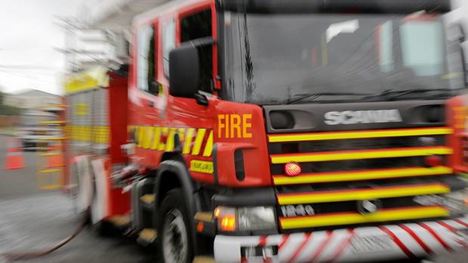 Emergency services attend a fatal house fire in Mangere Bridge. (Photo/ File)