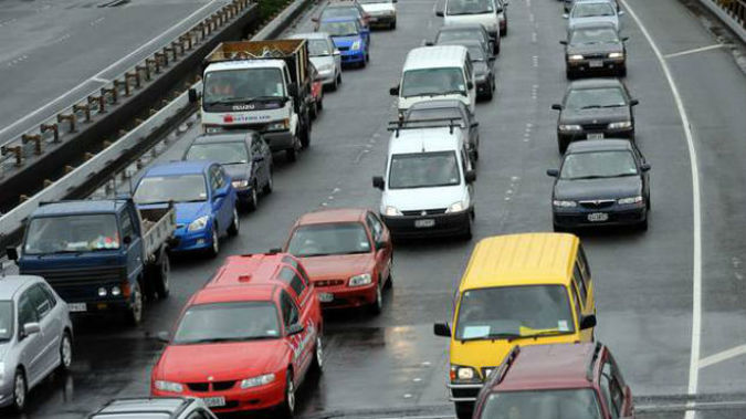 Motorists could expect delays when two southbound lanes are closed this afternoon. (Photo: NZPA / Ross Setford)
